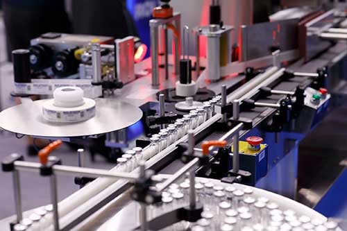 vials-on-conveyor